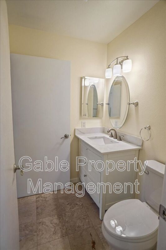 Building Photo - 23528 Newhall Ave