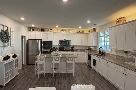 Building Photo - 1055 Balsam St