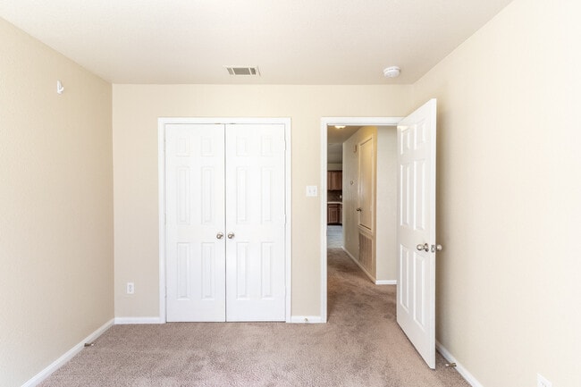Building Photo - 5907 Drystone Ln