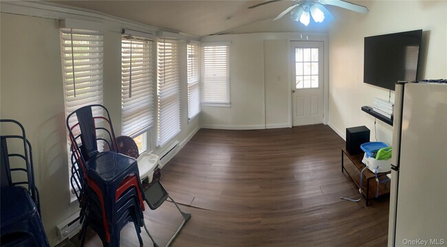 Building Photo - 7 Sylvan Side Ave