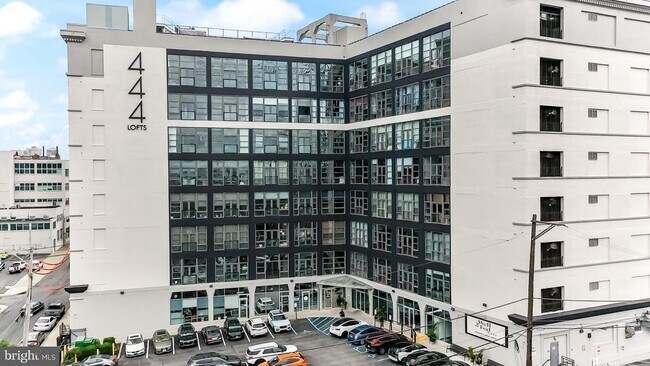 Building Photo - 444 N 4th St
