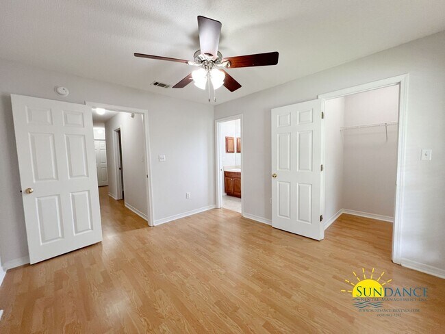 Building Photo - 5406 Josh Dr