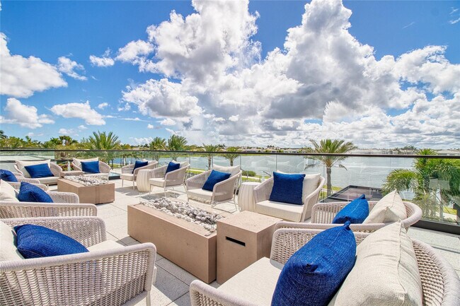 Building Photo - 10407 SW Aquila Wy