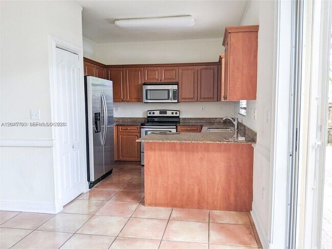 Building Photo - 8853 SW 108th Pl