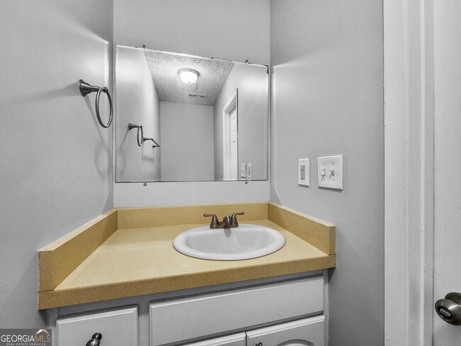 Building Photo - 201 Old Mill Trail SW