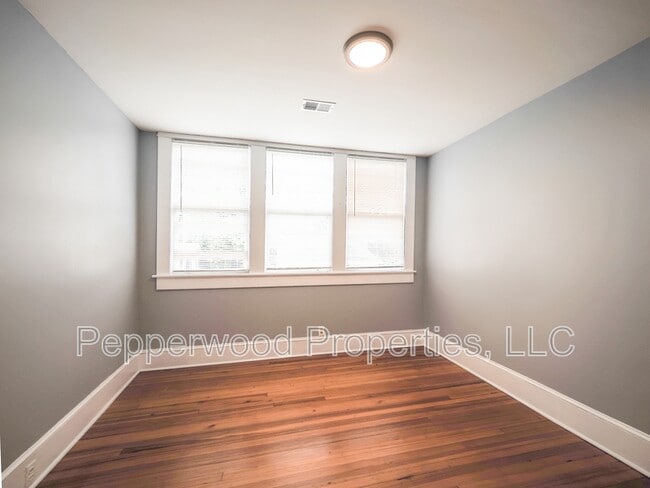 Building Photo - 318 Hydrick St