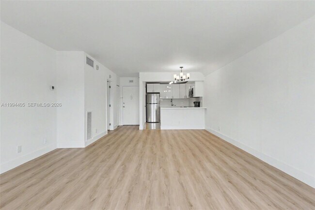 Building Photo - 1220 71st St