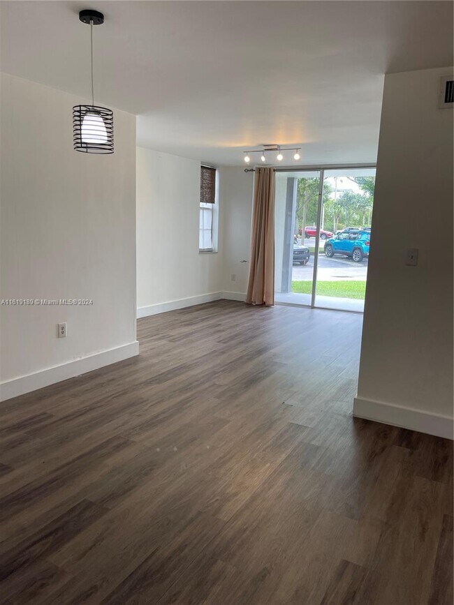 Building Photo - 4350 NW 107th Ave