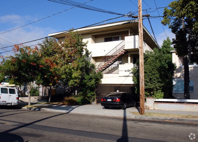 Primary Photo - 417 Venice Way