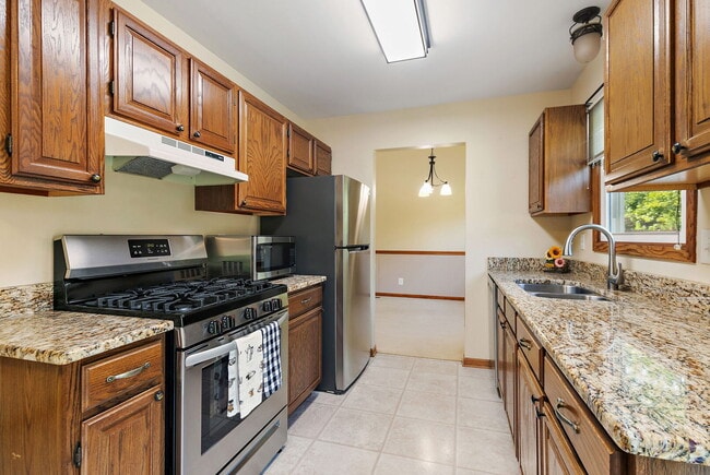 Building Photo - 764 Covington Cir