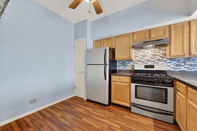 Building Photo - 1454 Eagle Ct