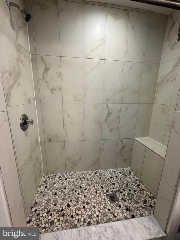 Building Photo - 1522 Willington St