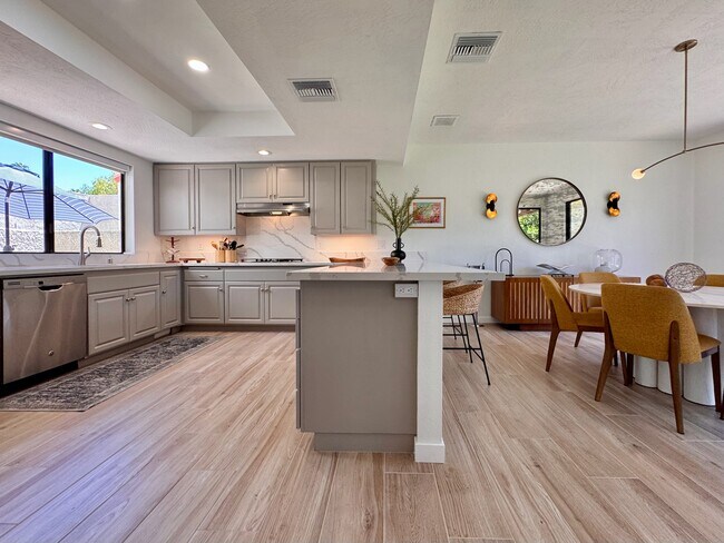Building Photo - 49435 Ave Club La Quinta