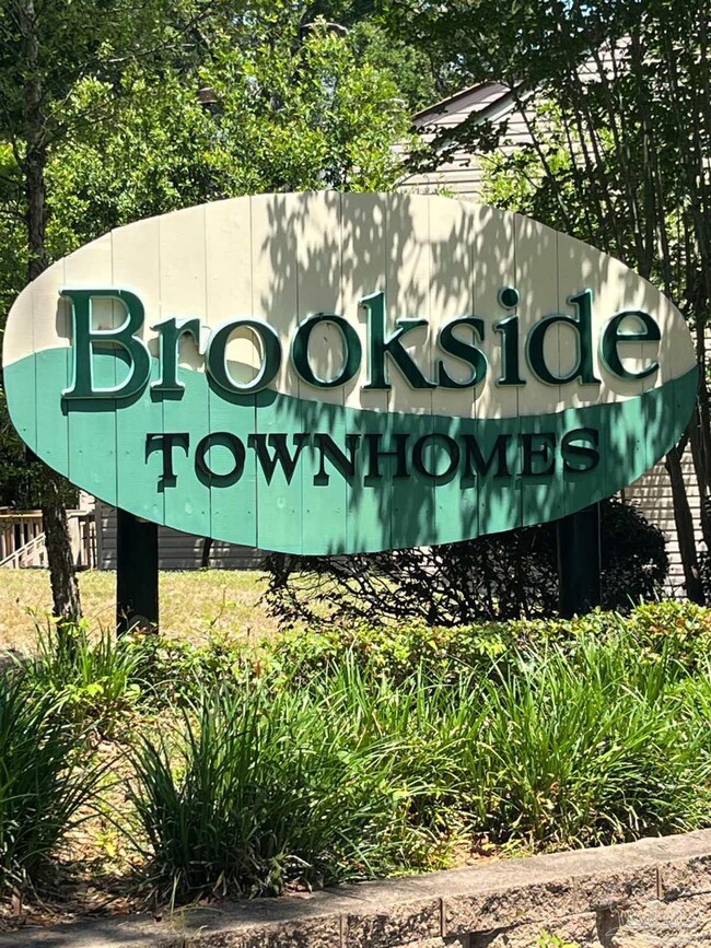 Building Photo - 4278 Brookside Dr