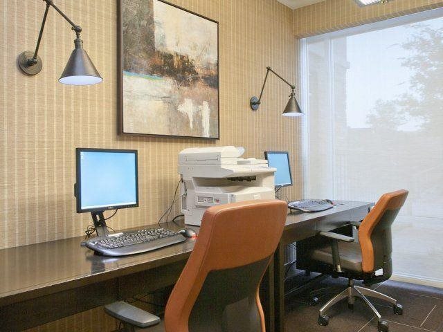 Building Photo - 44 Rainey St