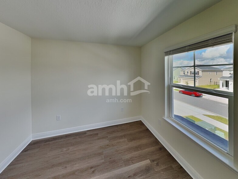 Building Photo - 5993 Sycamore Pl St