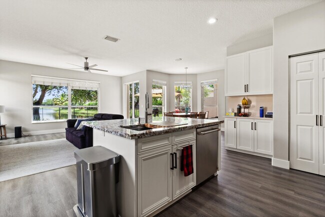 Building Photo - 4166 Wellington Shores Dr