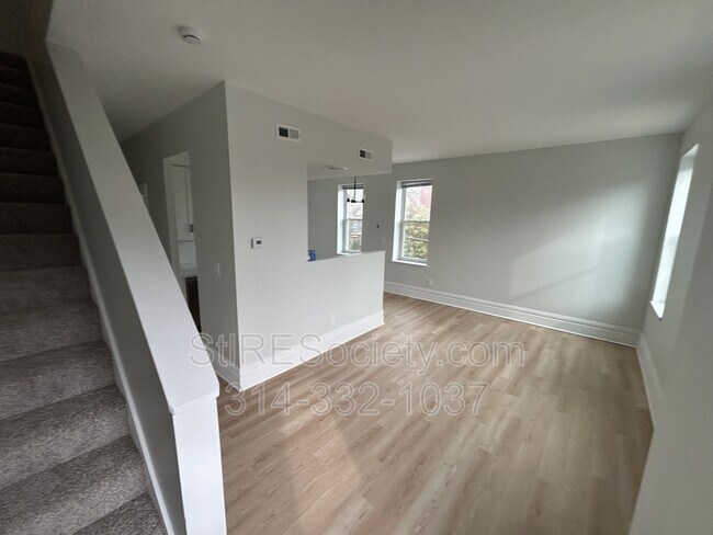 Building Photo - 3501 Pestalozzi St