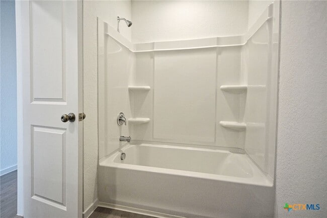 Building Photo - 3243 Gingham Pt