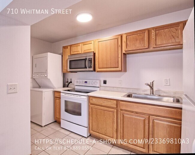 Building Photo - 710 Whitman St