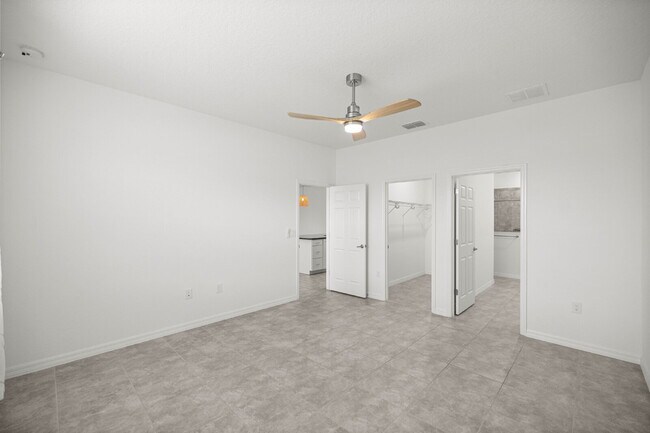 Building Photo - ???? Available 4 Bedroom Now in Calesa Township – No Rear Neighbors!