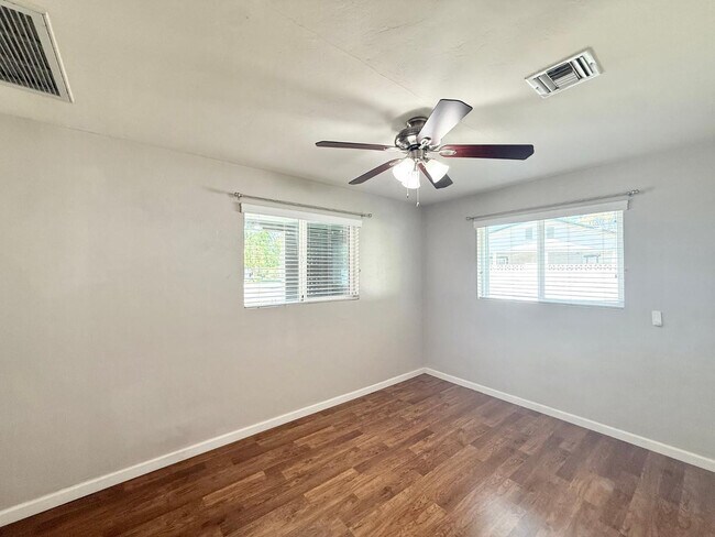 Building Photo - 3553 E Monterosa St