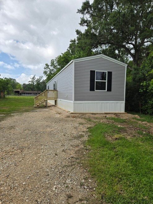 Building Photo - 22048 Newton Dr