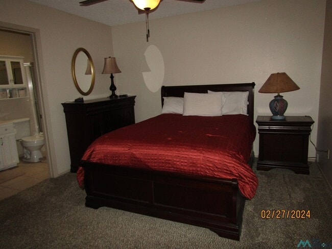 Building Photo - 1913 Villa Dr