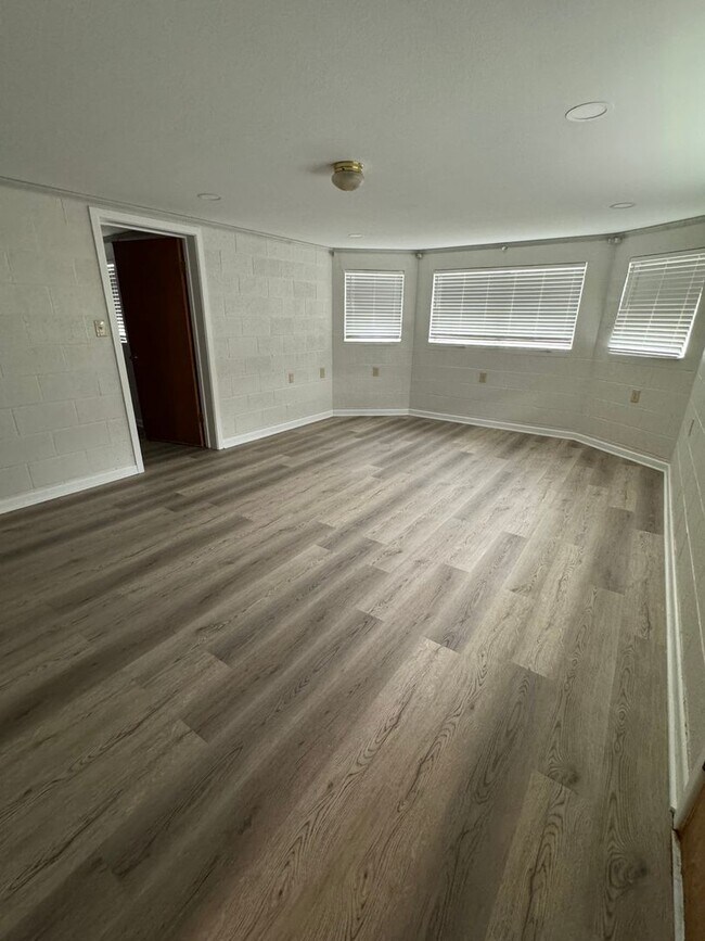 Building Photo - Charming Remodeled Home in West Lampasas