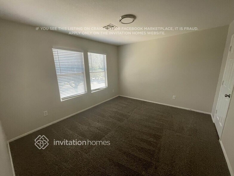 Building Photo - 434 W Orchard Way