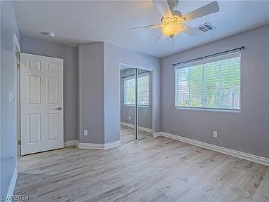 Building Photo - 505 Regal Robin Way