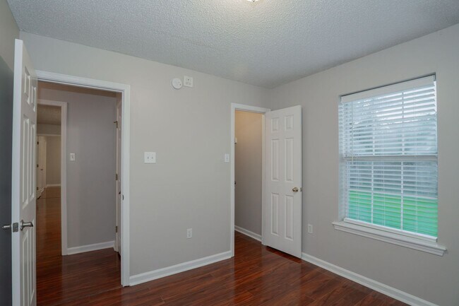 Building Photo - Updated 3 Bedroom Home in Cabot