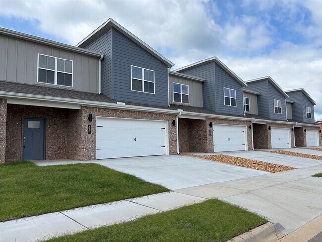 Primary Photo - 945 Seaborn Way