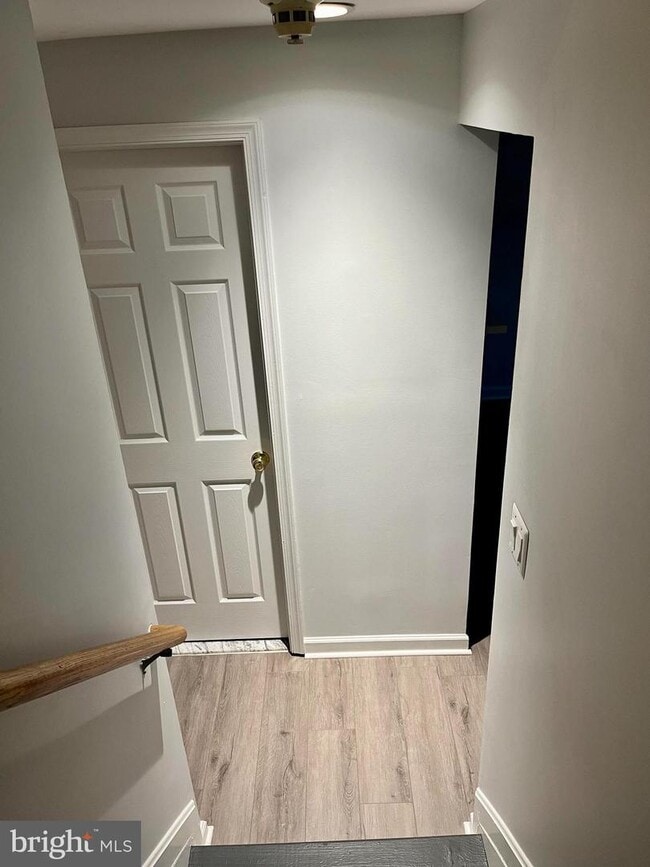 Building Photo - 518 Francis Nicholson Way