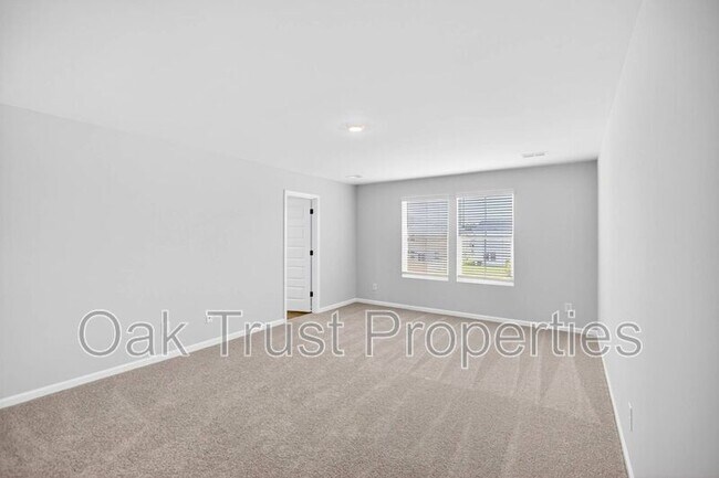Building Photo - 753 Ridgley Dr