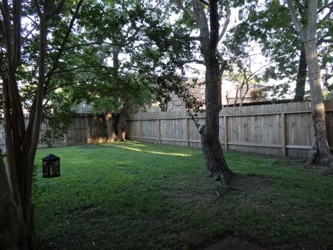 Building Photo - 5524 Deep Forest Dr