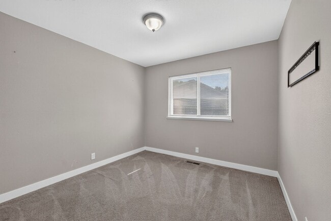 Building Photo - 3689 Whispering Woods Dr