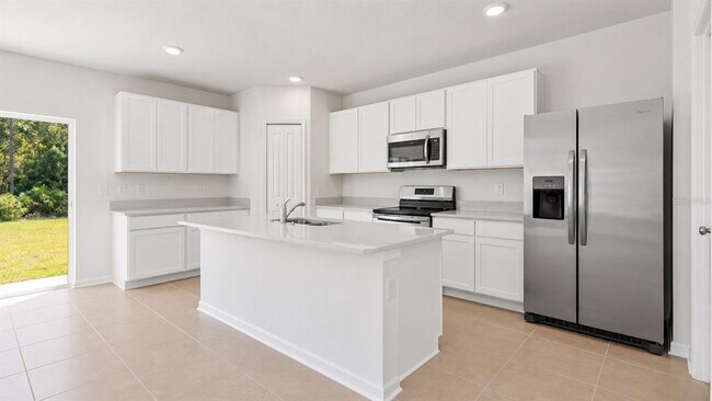 Building Photo - 2461 Hallow Gdn Rd