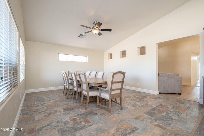 Building Photo - 25256 W Darrel Dr