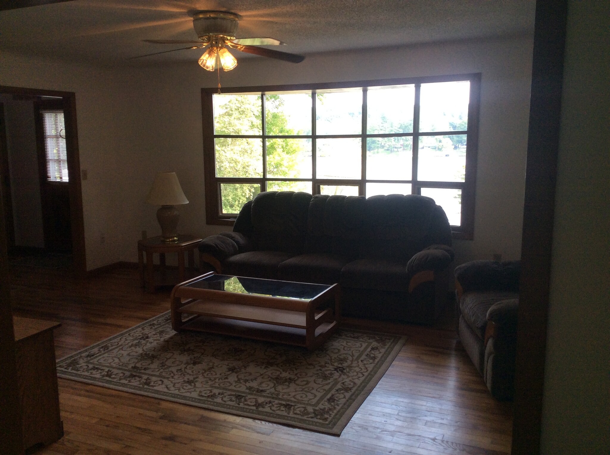 Building Photo - 126 W Shore Dr