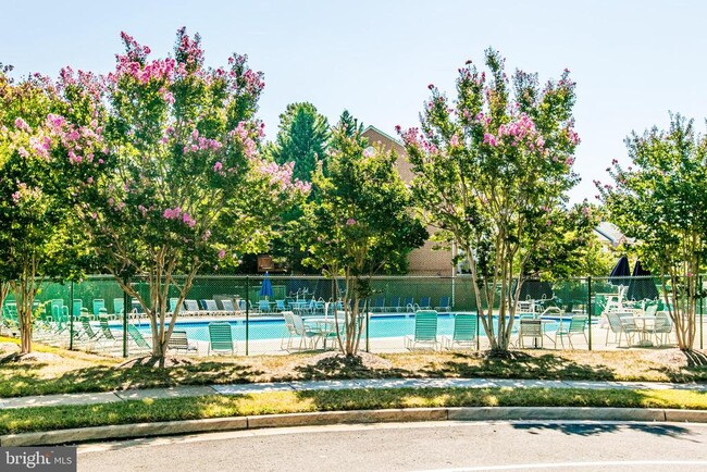 Building Photo - 6652 Debra Lu Way