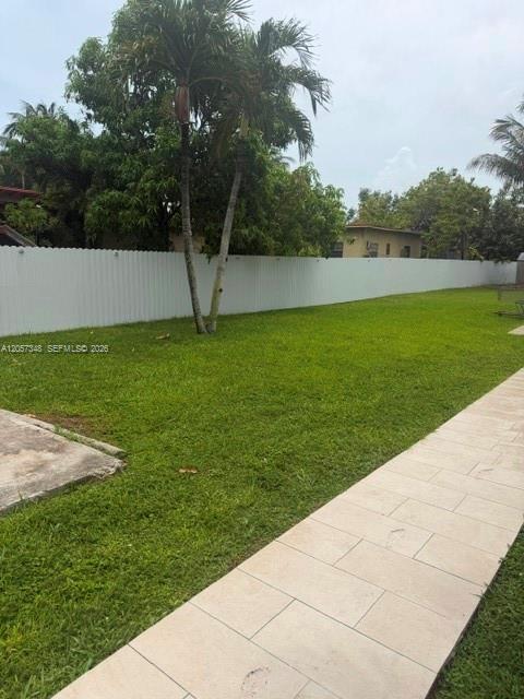 Building Photo - 260 Northwest Dr