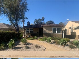 Building Photo - 1523 N Grand Oaks Ave