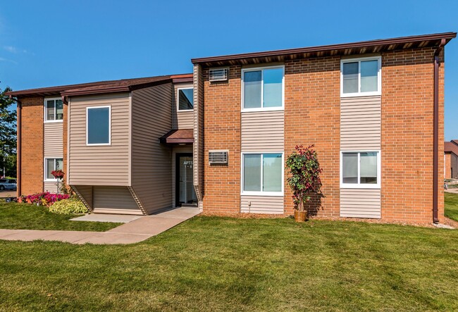 Building Photo - Indianola Park II Apartments