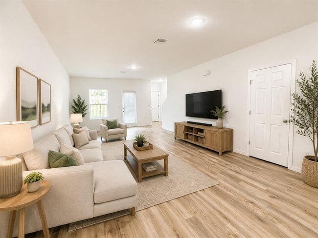 Building Photo - 3754 King Hill Dr