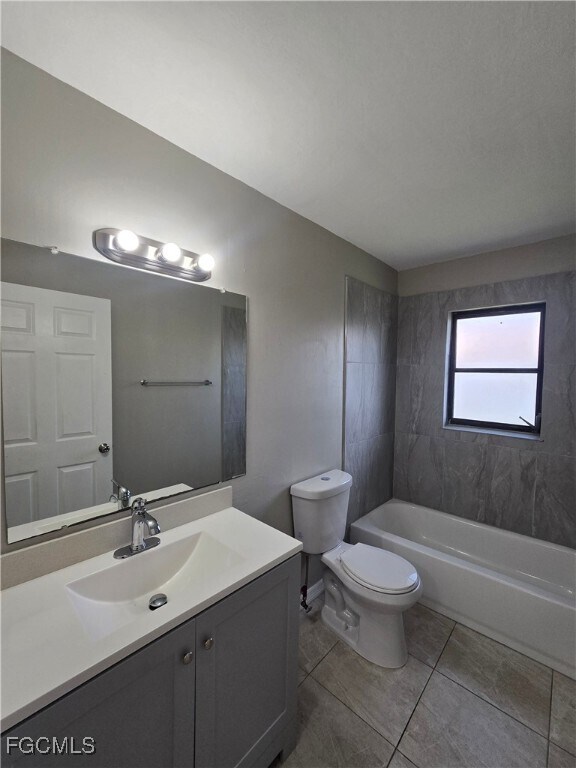 Building Photo - 4815 Triton Ct E