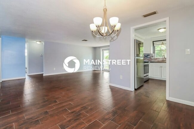 Building Photo - 3 Bedroom Pet-Friendly Home in Holiday, FL with Main Street Renewal