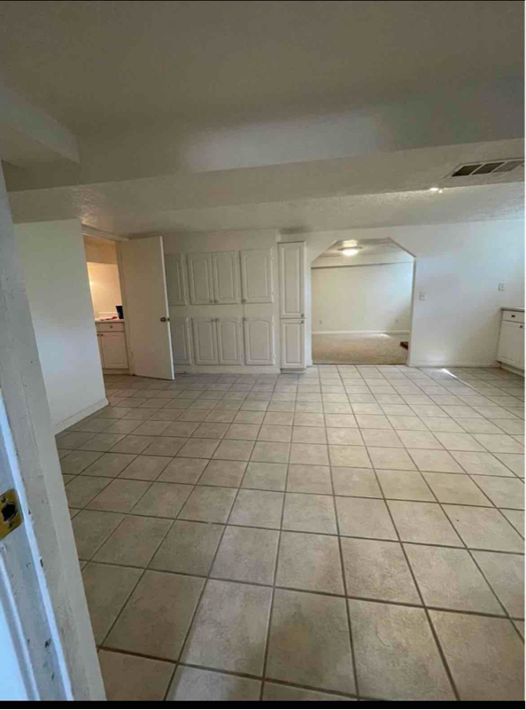 Building Photo - 5185 1150 W