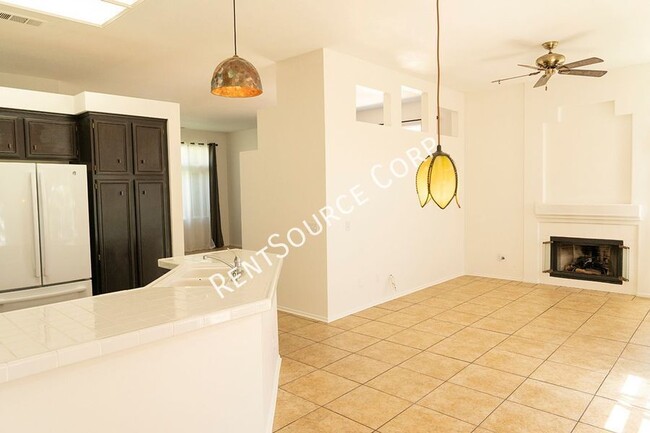 Building Photo - 3 Bedroom Single Story Home for Rent in We...