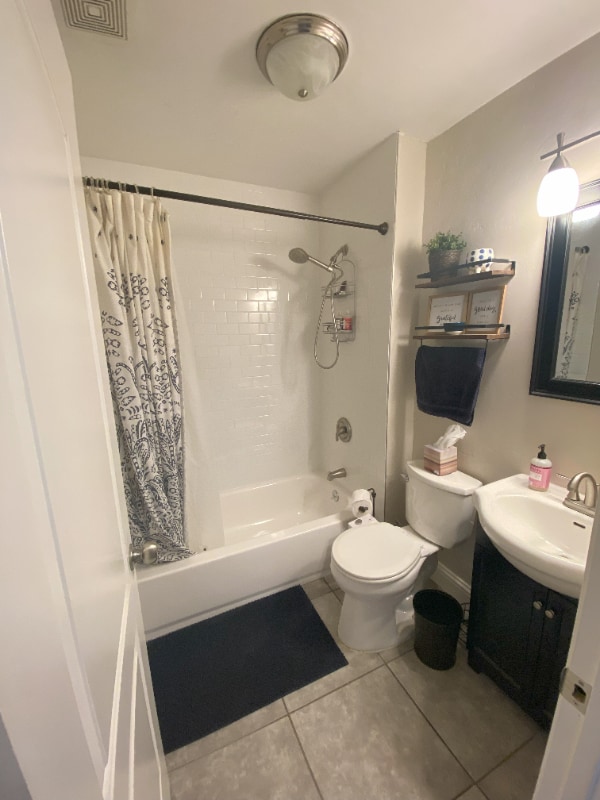 Building Photo - 615 Fremont Way